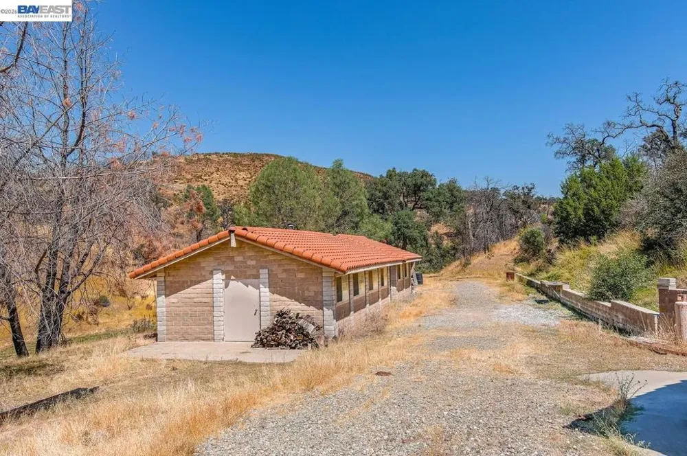 51000 Mines Rd. San Jose, CA 95140