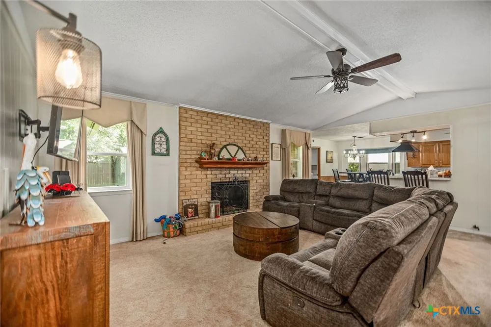300 Green Avenue Palacios, TX 77465