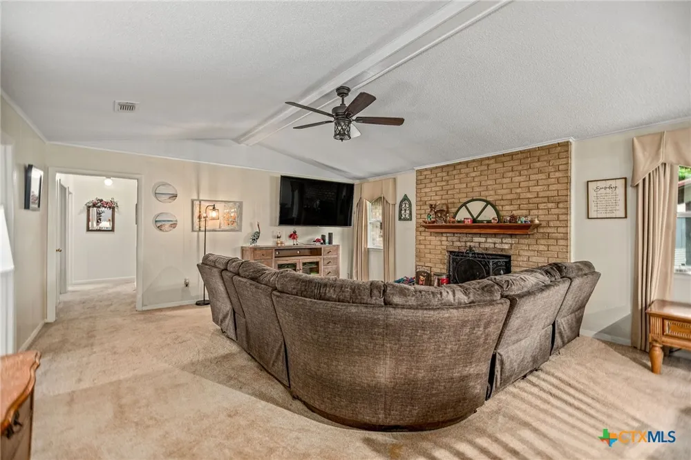 300 Green Avenue Palacios, TX 77465
