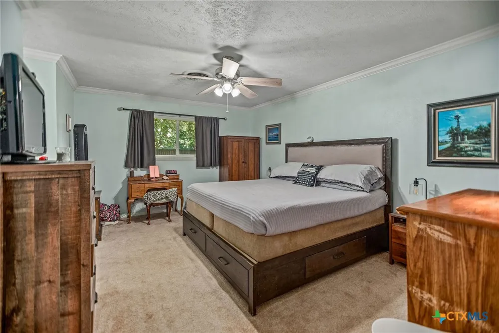 300 Green Avenue Palacios, TX 77465