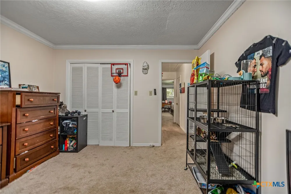 300 Green Avenue Palacios, TX 77465
