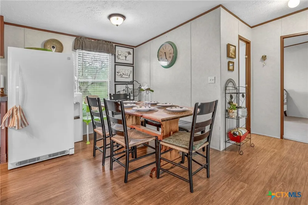 1340 County Road 344 Gonzales, TX 78629