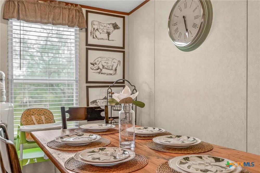 1340 County Road 344 Gonzales, TX 78629