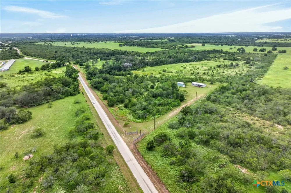 1340 County Road 344 Gonzales, TX 78629