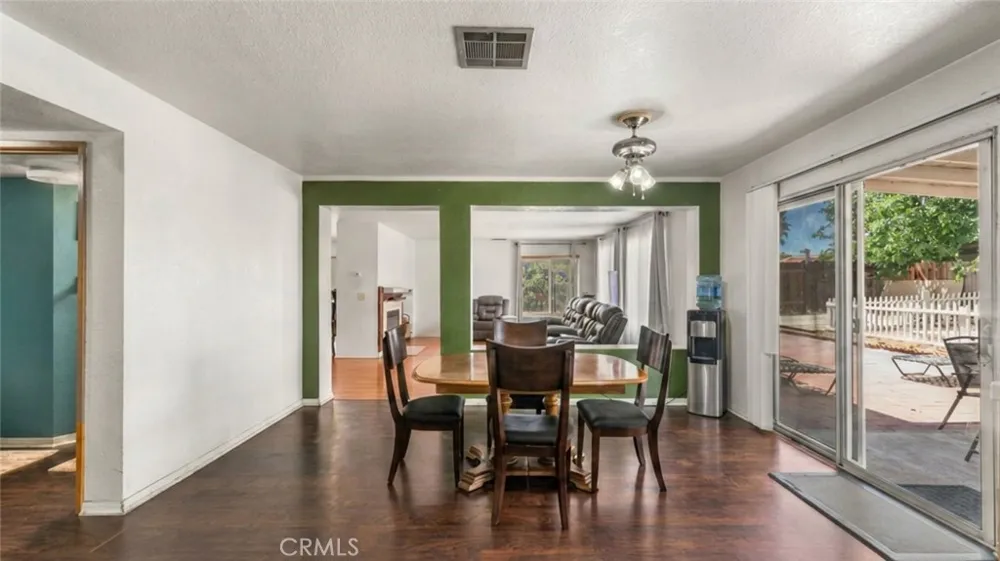 37859 Tamara Palmdale, CA 93550