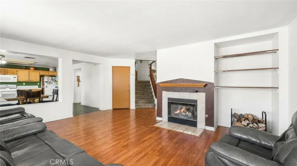 37859 Tamara Palmdale, CA 93550