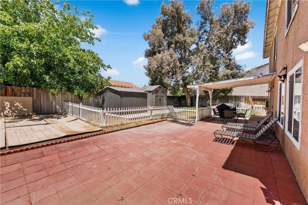 37859 Tamara Palmdale, CA 93550