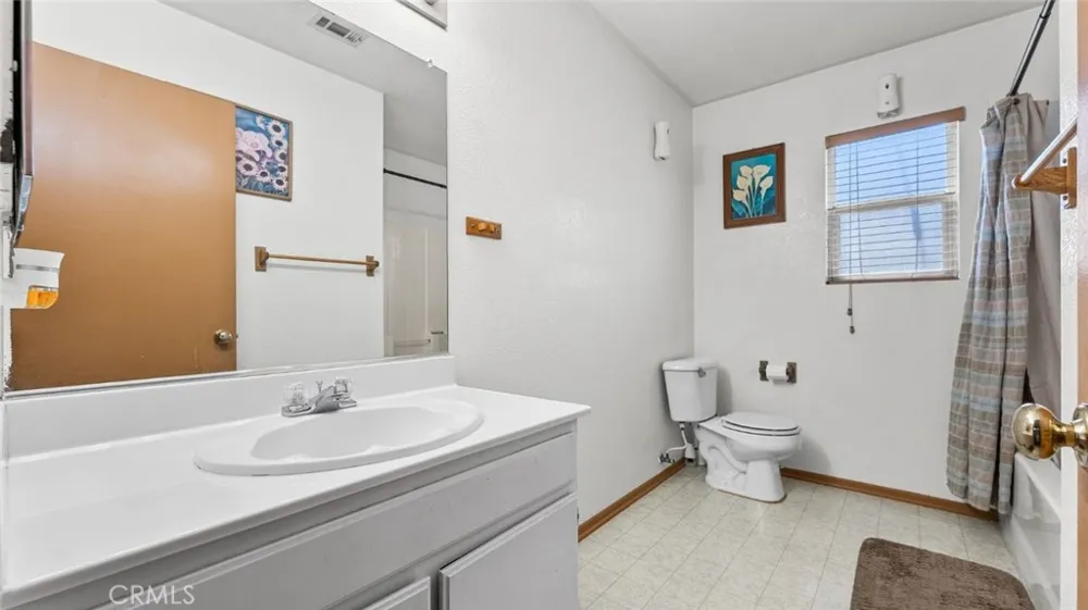 37859 Tamara Palmdale, CA 93550