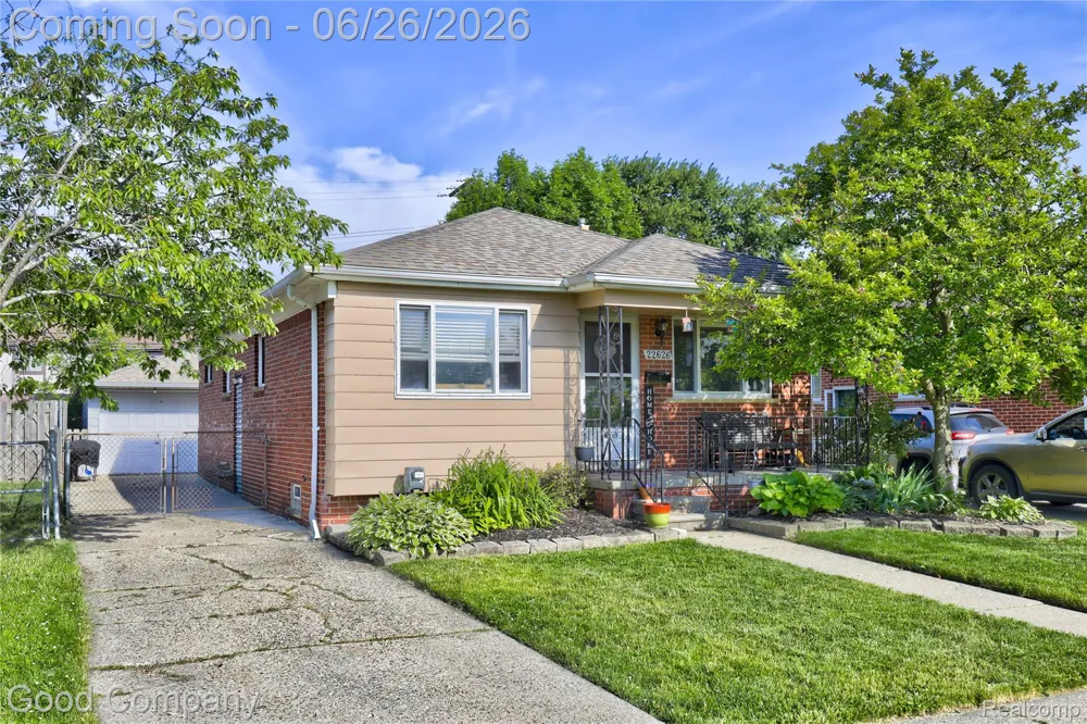 22626 Harmon Street St Clair Shores City, MI 48080