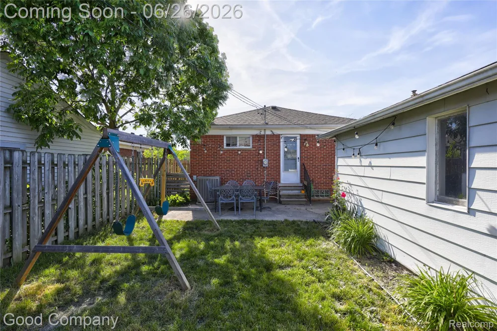 22626 Harmon Street St Clair Shores City, MI 48080