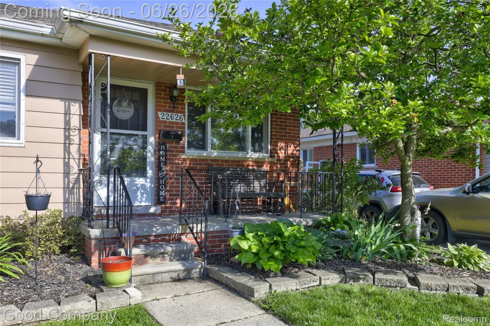 22626 Harmon Street St Clair Shores City, MI 48080