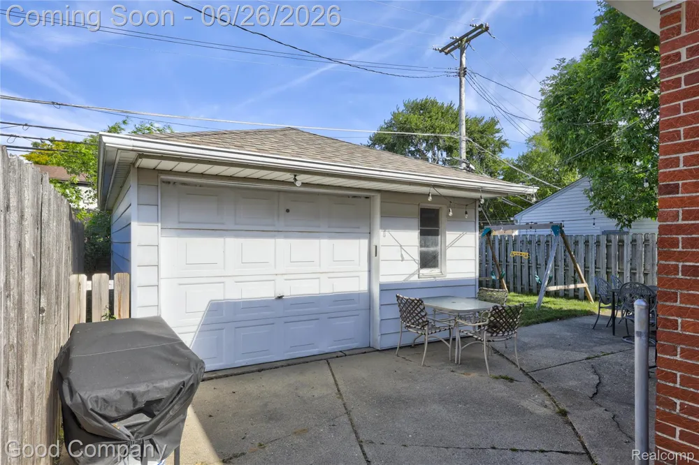 22626 Harmon Street St Clair Shores City, MI 48080