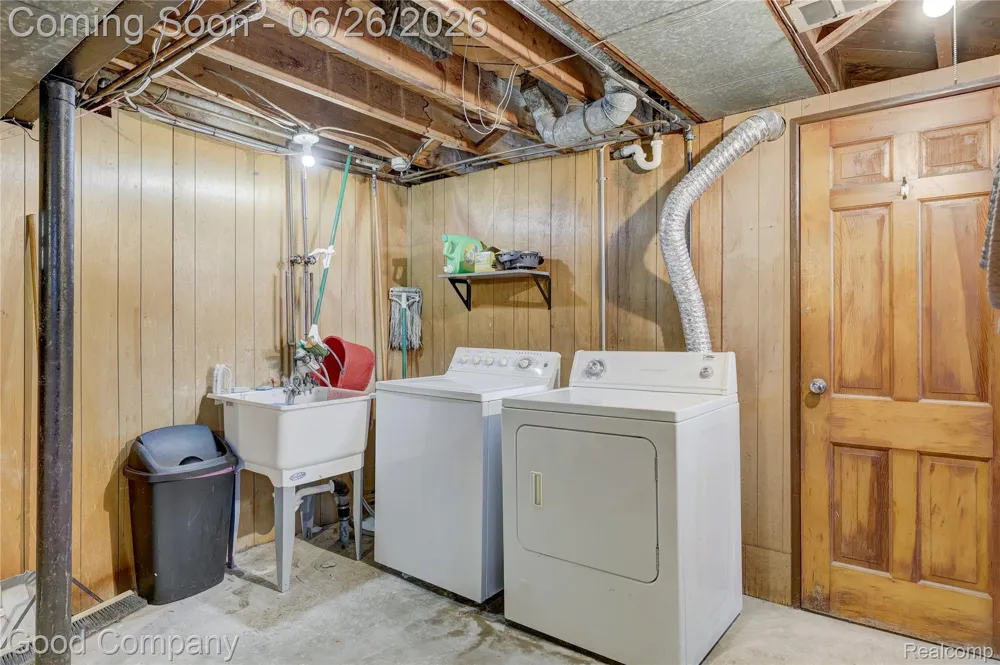 22626 Harmon Street St Clair Shores City, MI 48080