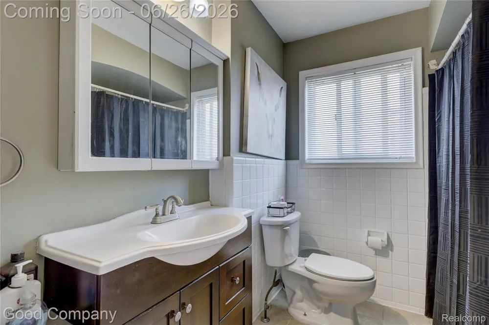22626 Harmon Street St Clair Shores City, MI 48080