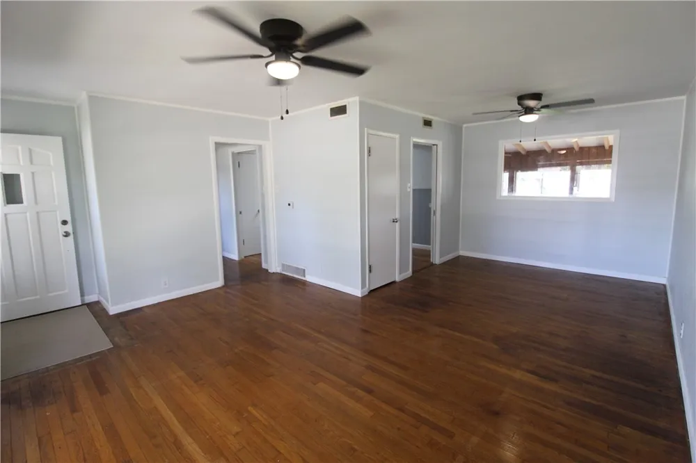 519 Field Avenue Taft, TX 78390