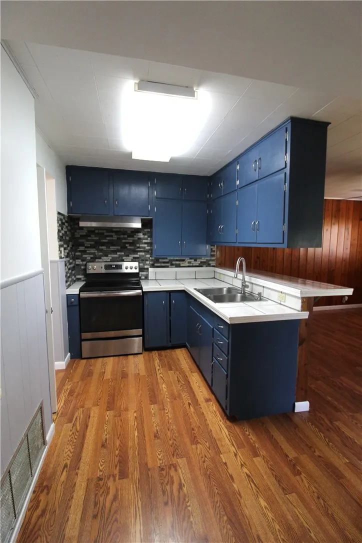 519 Field Avenue Taft, TX 78390