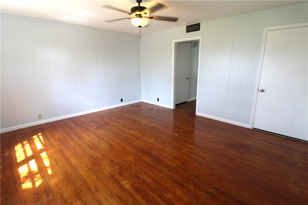 519 Field Avenue Taft, TX 78390