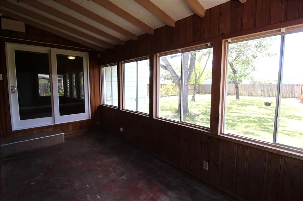 519 Field Avenue Taft, TX 78390