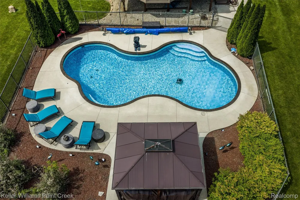 75644 Elk Horn Drive Bruce Township, MI 48065