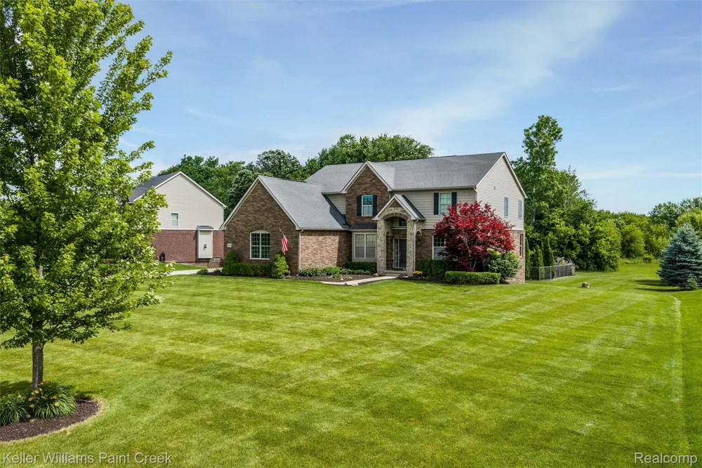 75644 Elk Horn Drive Bruce Township, MI 48065