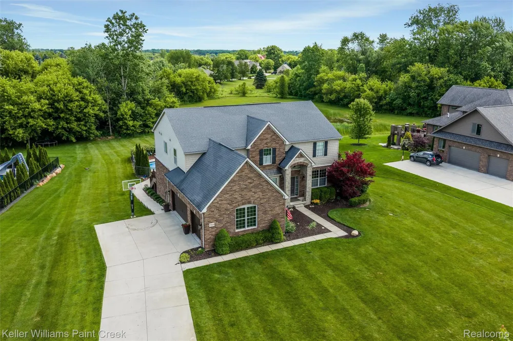 75644 Elk Horn Drive Bruce Township, MI 48065
