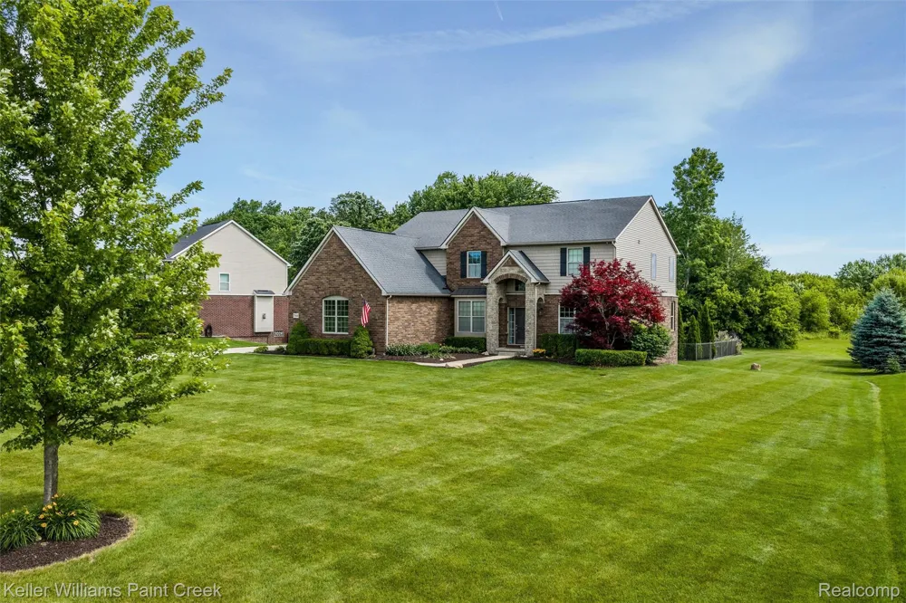 75644 Elk Horn Drive Bruce Township, MI 48065