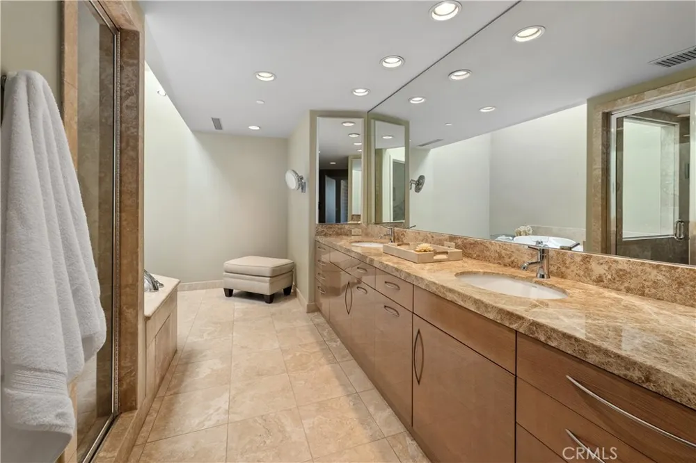 6533 Lago Lindo Rancho Santa Fe, CA 92067