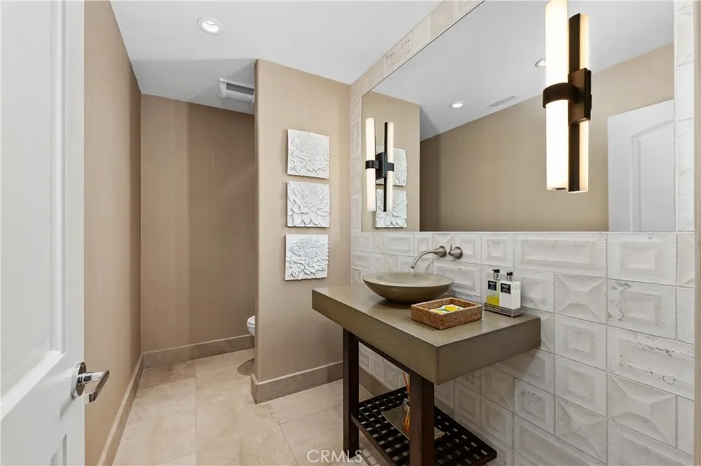 6533 Lago Lindo Rancho Santa Fe, CA 92067