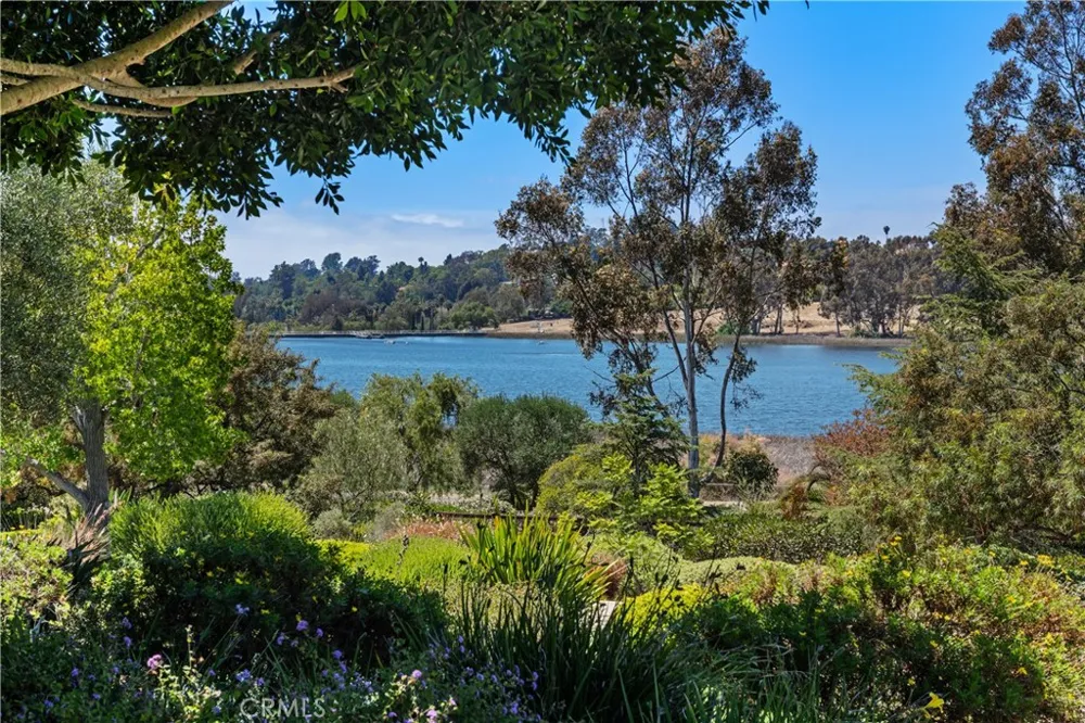 6533 Lago Lindo Rancho Santa Fe, CA 92067