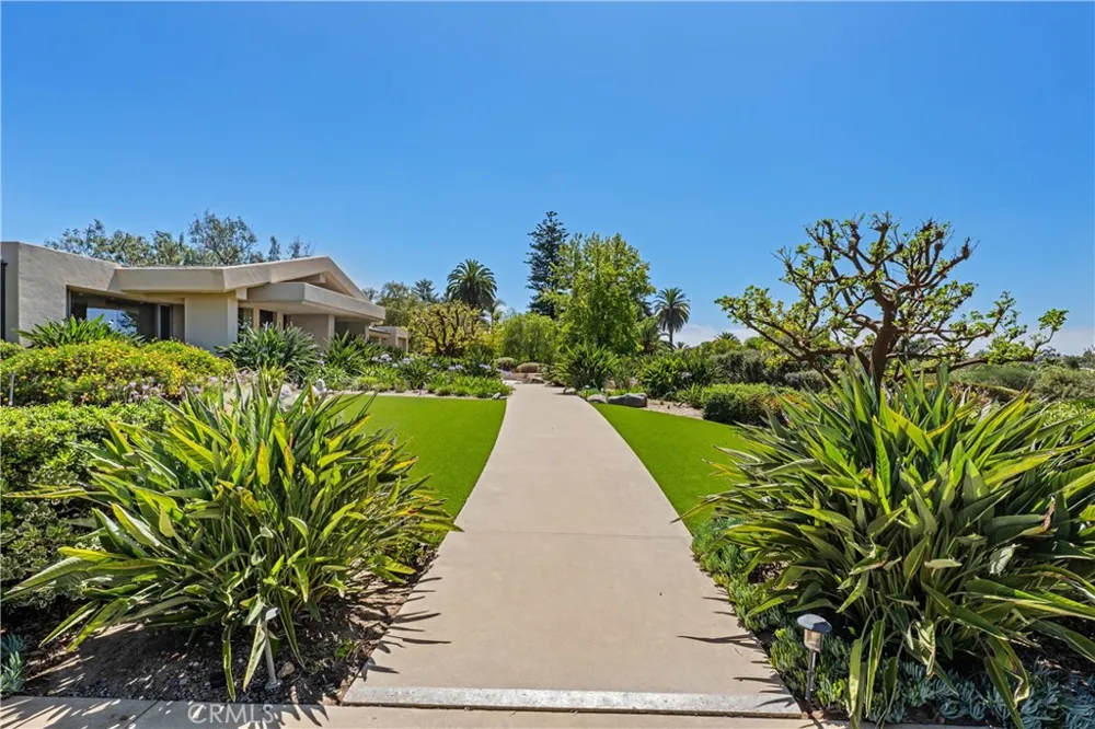 6533 Lago Lindo Rancho Santa Fe, CA 92067