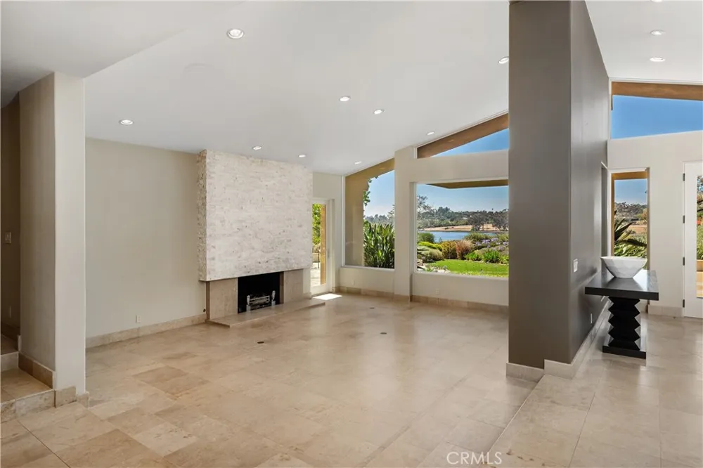 6533 Lago Lindo Rancho Santa Fe, CA 92067