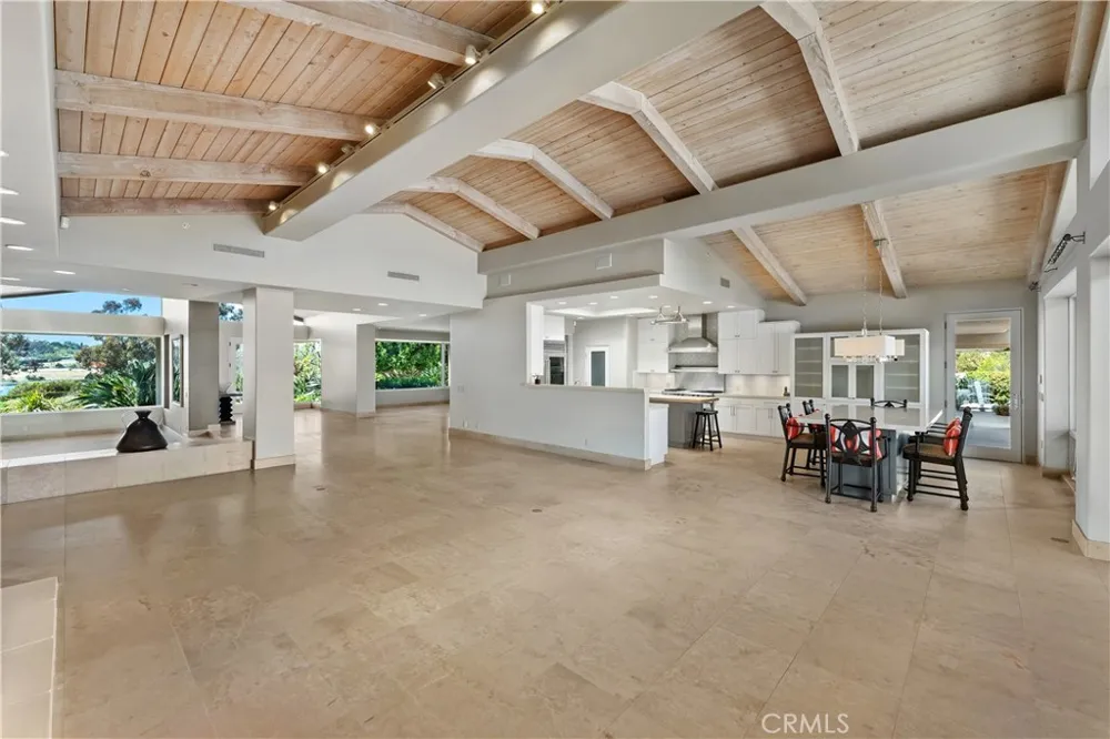 6533 Lago Lindo Rancho Santa Fe, CA 92067