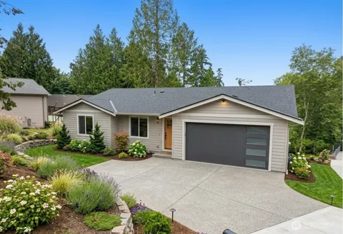 726 Shelter Bay