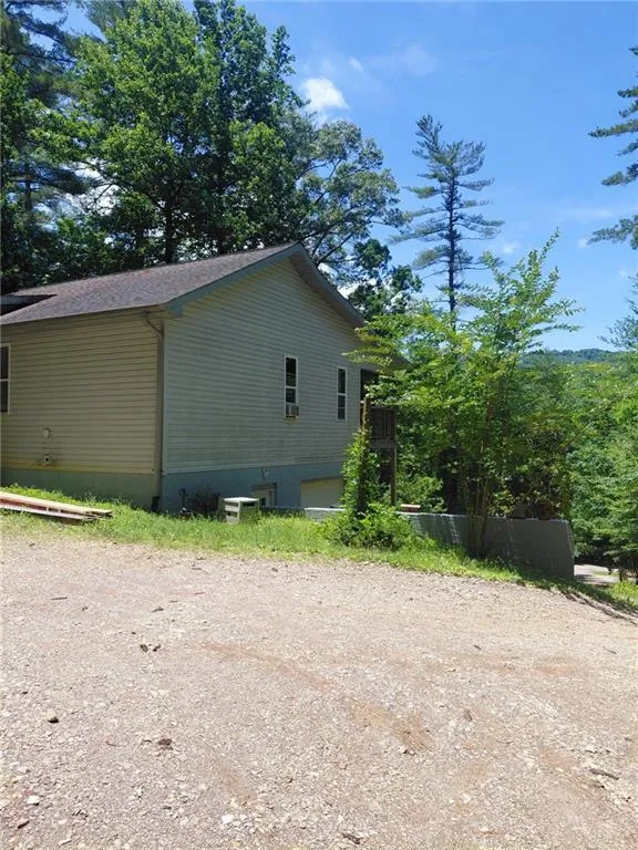 158 Earney Road Blairsville, GA 30512