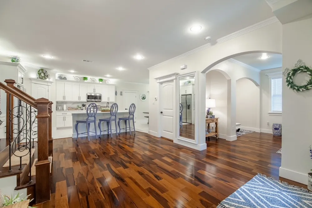 1501 Lakeview Drive Grand Prairie, TX 75051