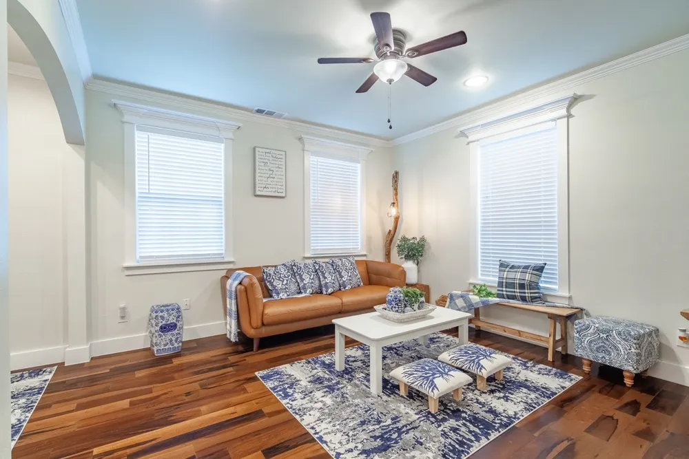 1501 Lakeview Drive Grand Prairie, TX 75051