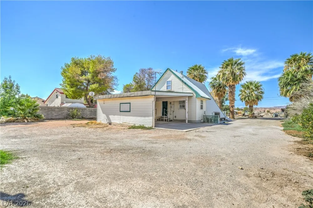 710 Cooper Street Overton, NV 89040