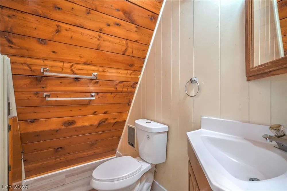 710 Cooper Street Overton, NV 89040