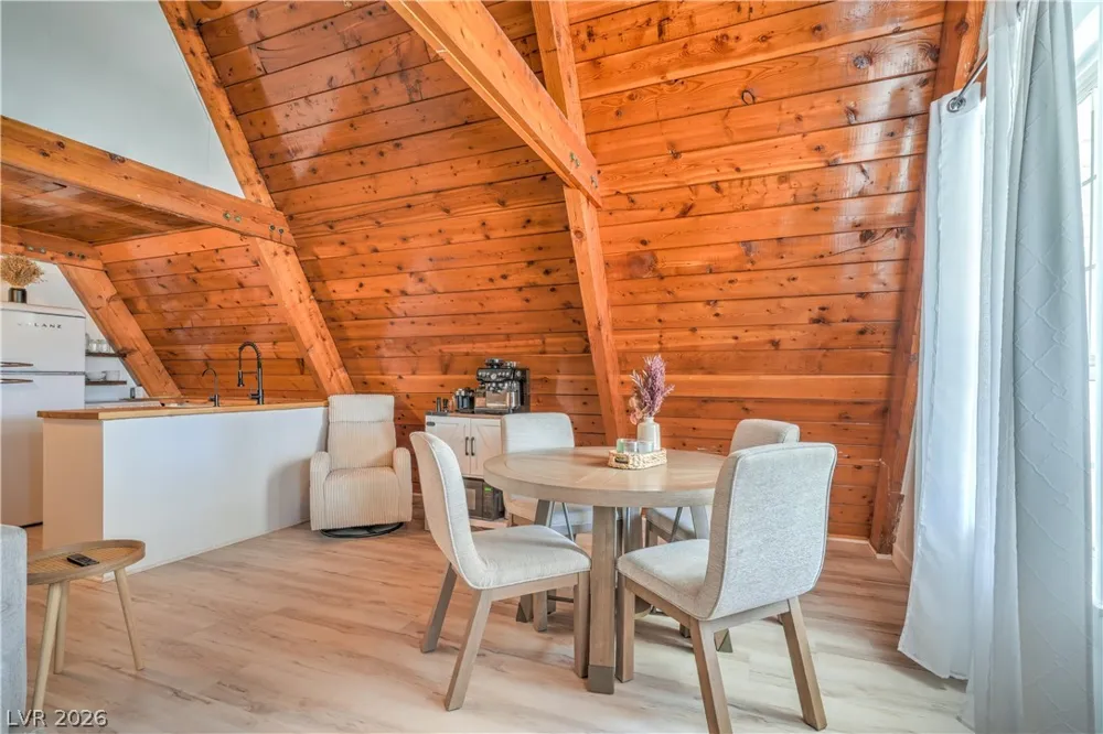 710 Cooper Street Overton, NV 89040