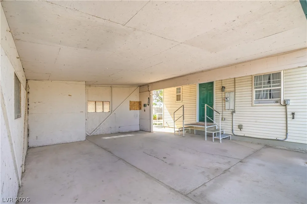 710 Cooper Street Overton, NV 89040