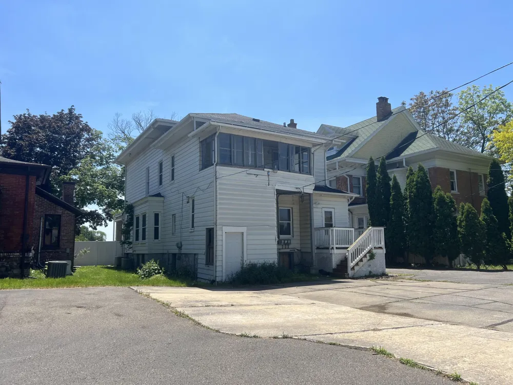 165 Capital Avenue NE Battle Creek City, MI 49017