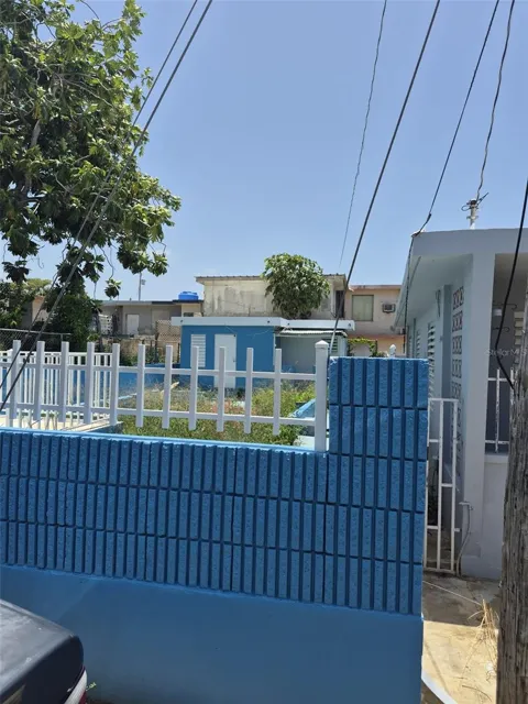 1 BARRIO MORA