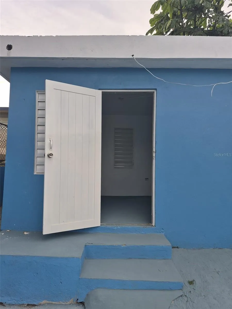 1 BARRIO MORA Isabela, PR 00662