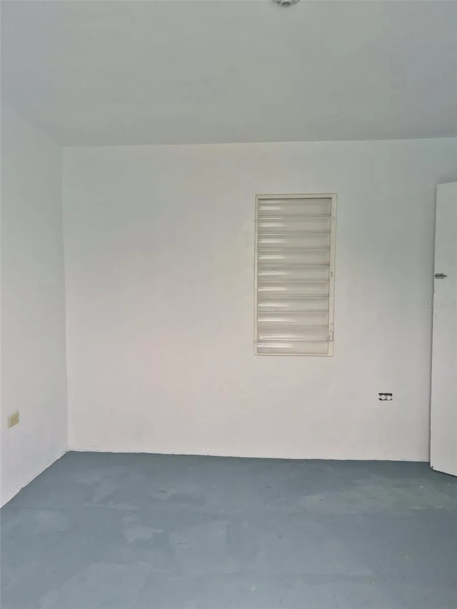 1 BARRIO MORA Isabela, PR 00662
