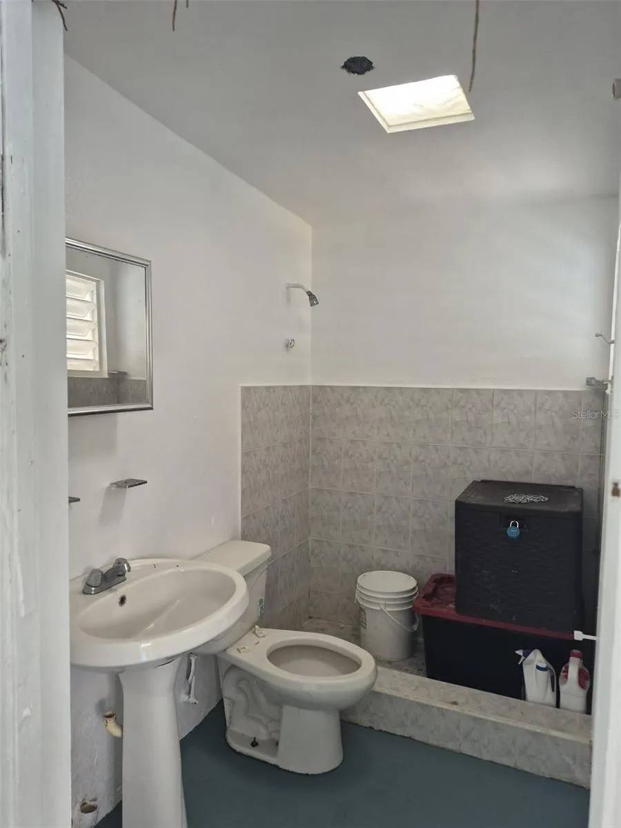 1 BARRIO MORA Isabela, PR 00662
