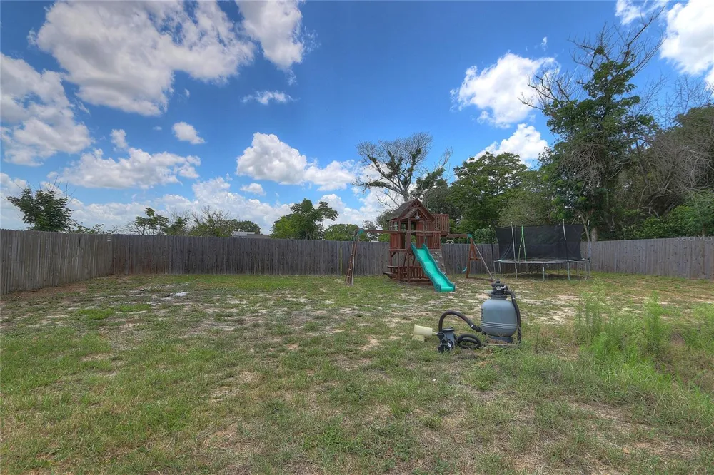 110 PLUM AVENUE Frostproof, FL 33843