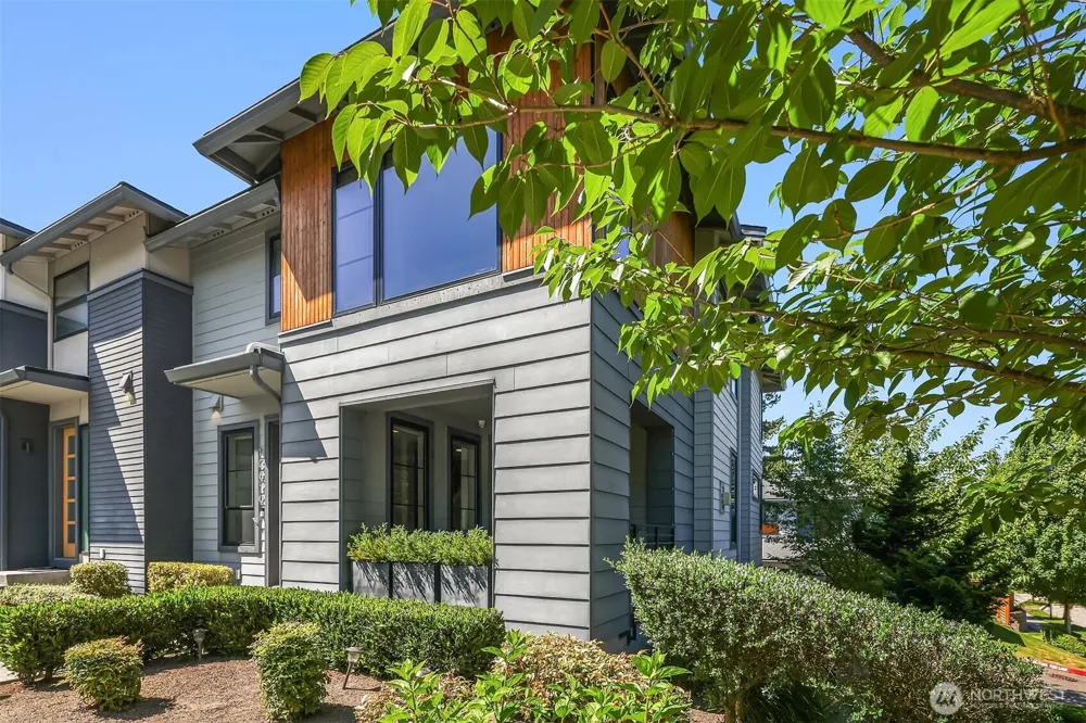 12819 SE 75th Court Newcastle, WA 98056
