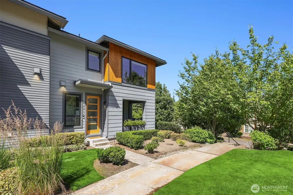 12819 SE 75th Court Newcastle, WA 98056