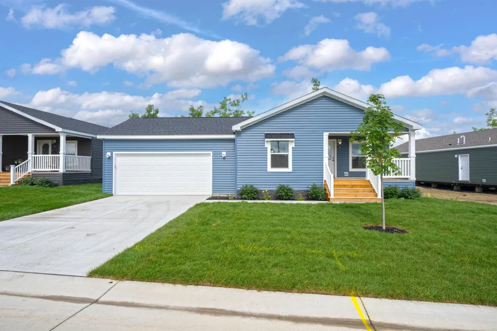 180 Riviera Drive Lapeer Township, MI 48446