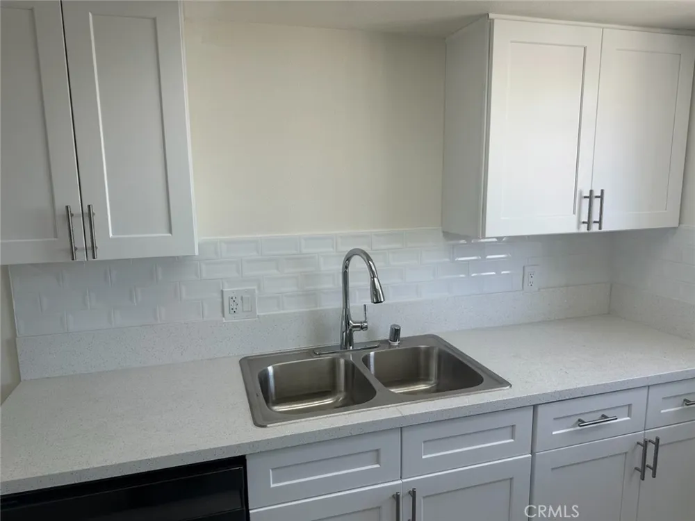 44155 10th W Lancaster, CA 93534